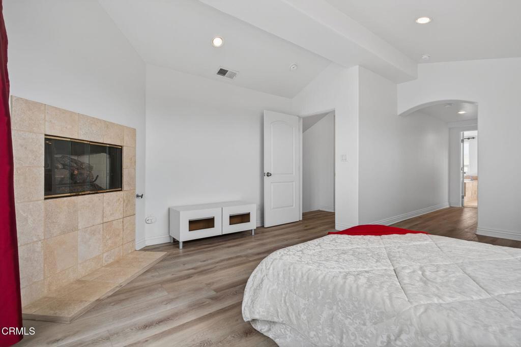 264 Hollywood Boulevard Oxnard, CA 93035 - Photo 33 of 57