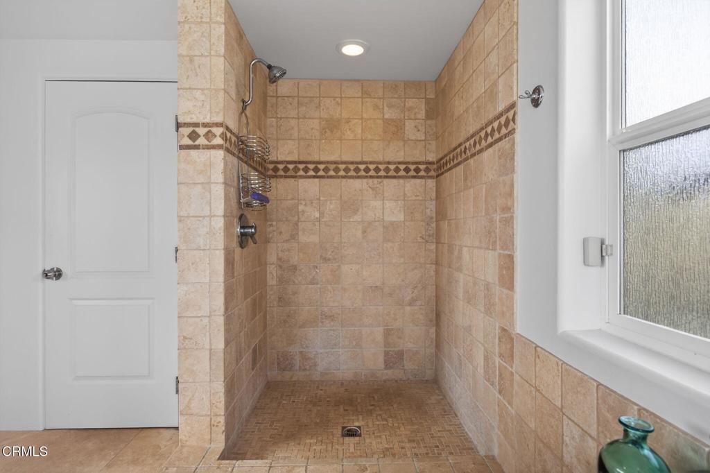 264 Hollywood Boulevard Oxnard, CA 93035 - Photo 38 of 57