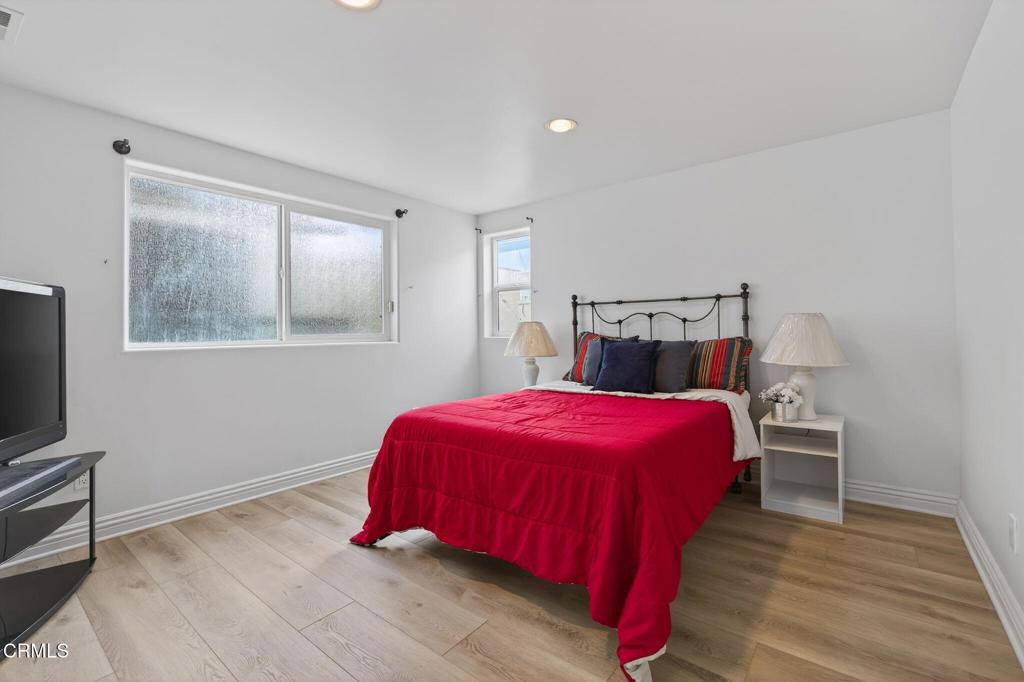 264 Hollywood Boulevard Oxnard, CA 93035 - Photo 39 of 57