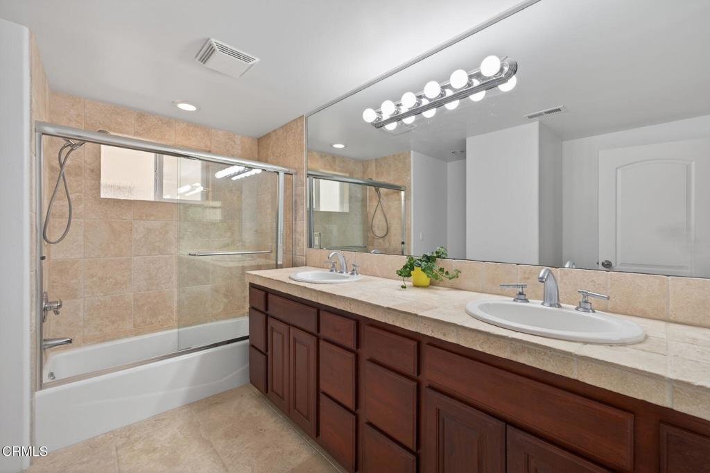 264 Hollywood Boulevard Oxnard, CA 93035 - Photo 45 of 57