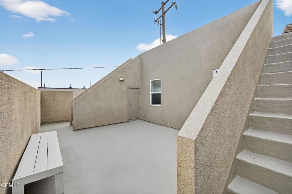 264 Hollywood Boulevard Oxnard, CA 93035 - Photo 49 of 57