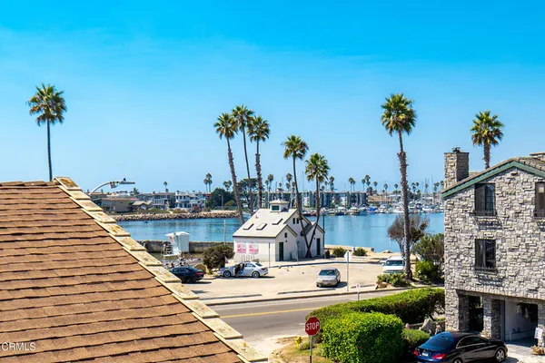$1,899,000 | 264 Hollywood Boulevard, Oxnard, CA 93035