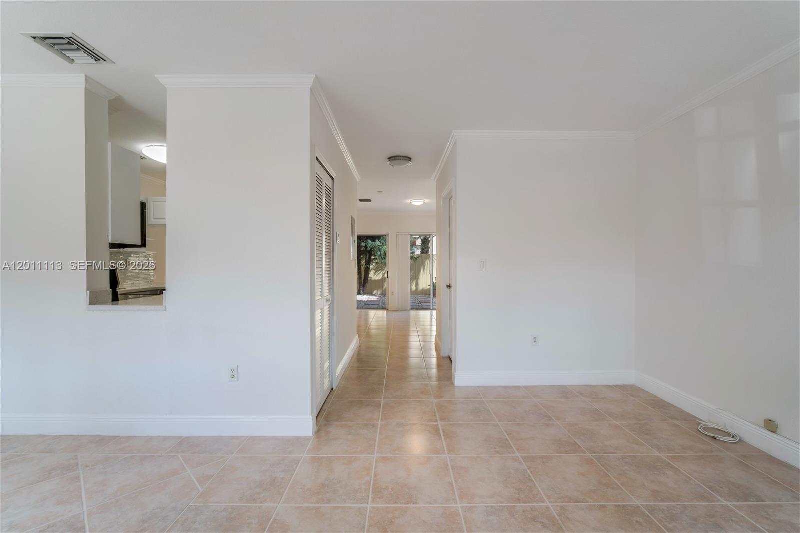 7733 Southwest 94th Lane Miami, FL 33156 - Photo 9 of 44