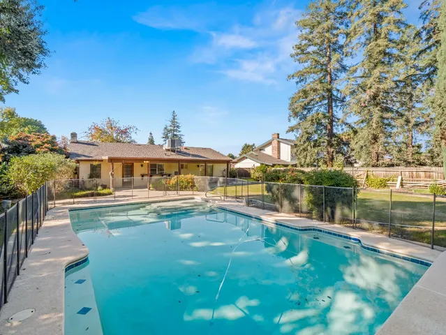 $449,000 | 3006 South Vintage Street, Visalia, CA 93277