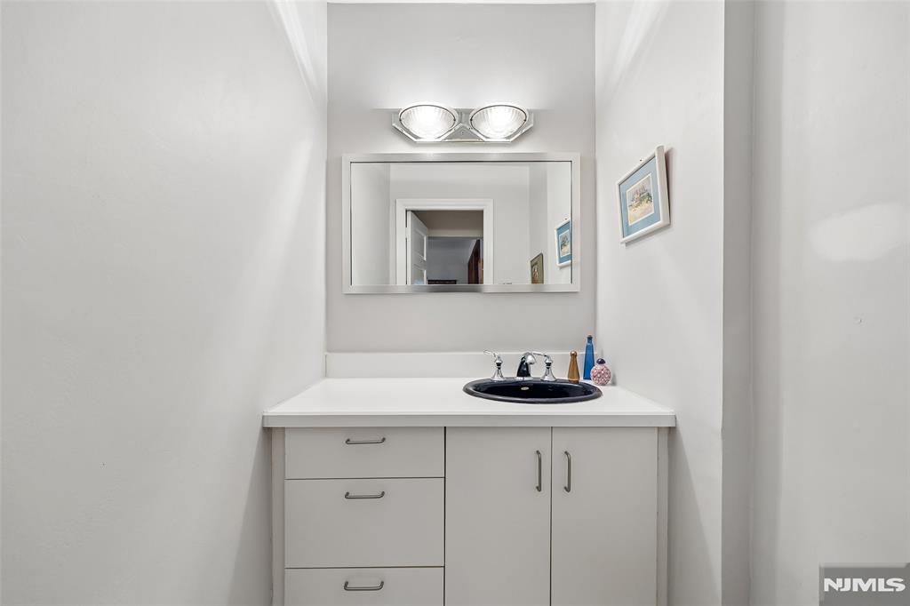 74 Woodland Road Montvale, NJ 07645 - Photo 16 of 21