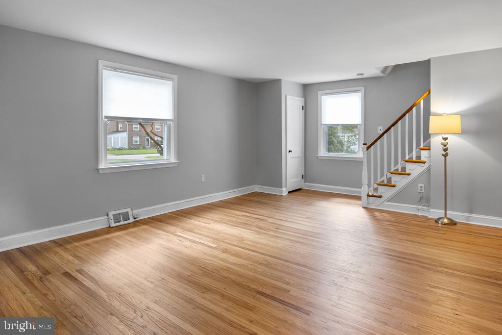 146 Rose Lane Springfield, PA 19064 - Photo 5 of 28 Gallery Image 5