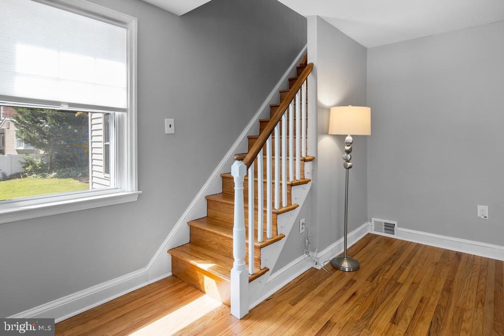 146 Rose Lane Springfield, PA 19064 - Photo 8 of 28 Gallery Image 8