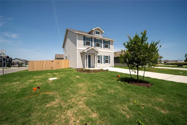 $250,000 | 301 Rancho Del Cielo Loop, Jarrell, TX 76537