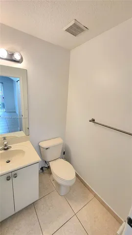 $2,350 | 4911 Schooner Drive, Unit 5208, Dania Beach, FL 33312