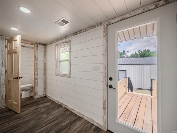 $289,900 | 5233 Highway 261, Newburgh, IN 47630