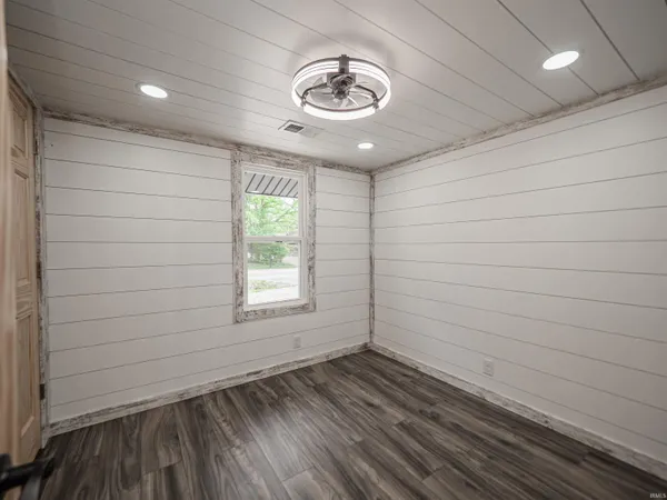 $289,900 | 5233 Highway 261, Newburgh, IN 47630
