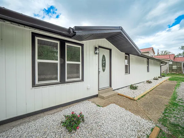 $289,900 | 5233 Highway 261, Newburgh, IN 47630
