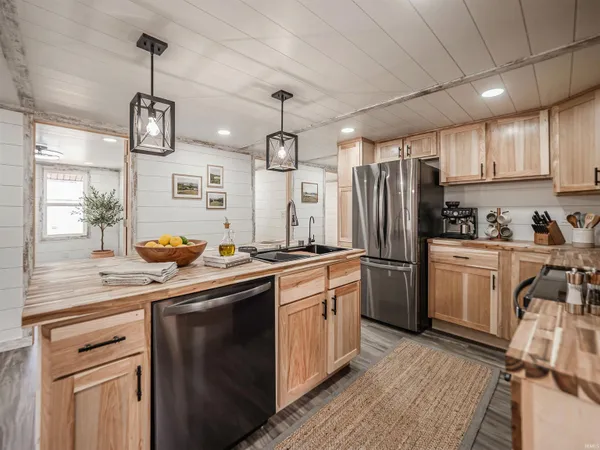 $289,900 | 5233 Highway 261, Newburgh, IN 47630
