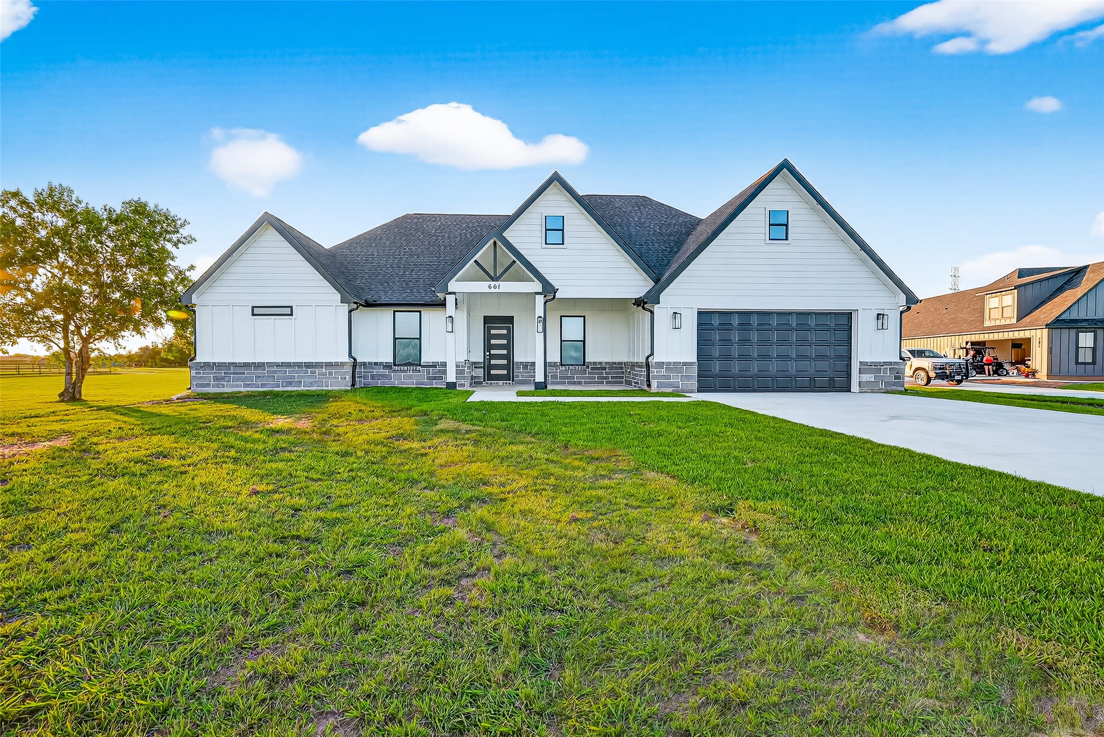 Welcome to 661 Angus Trl