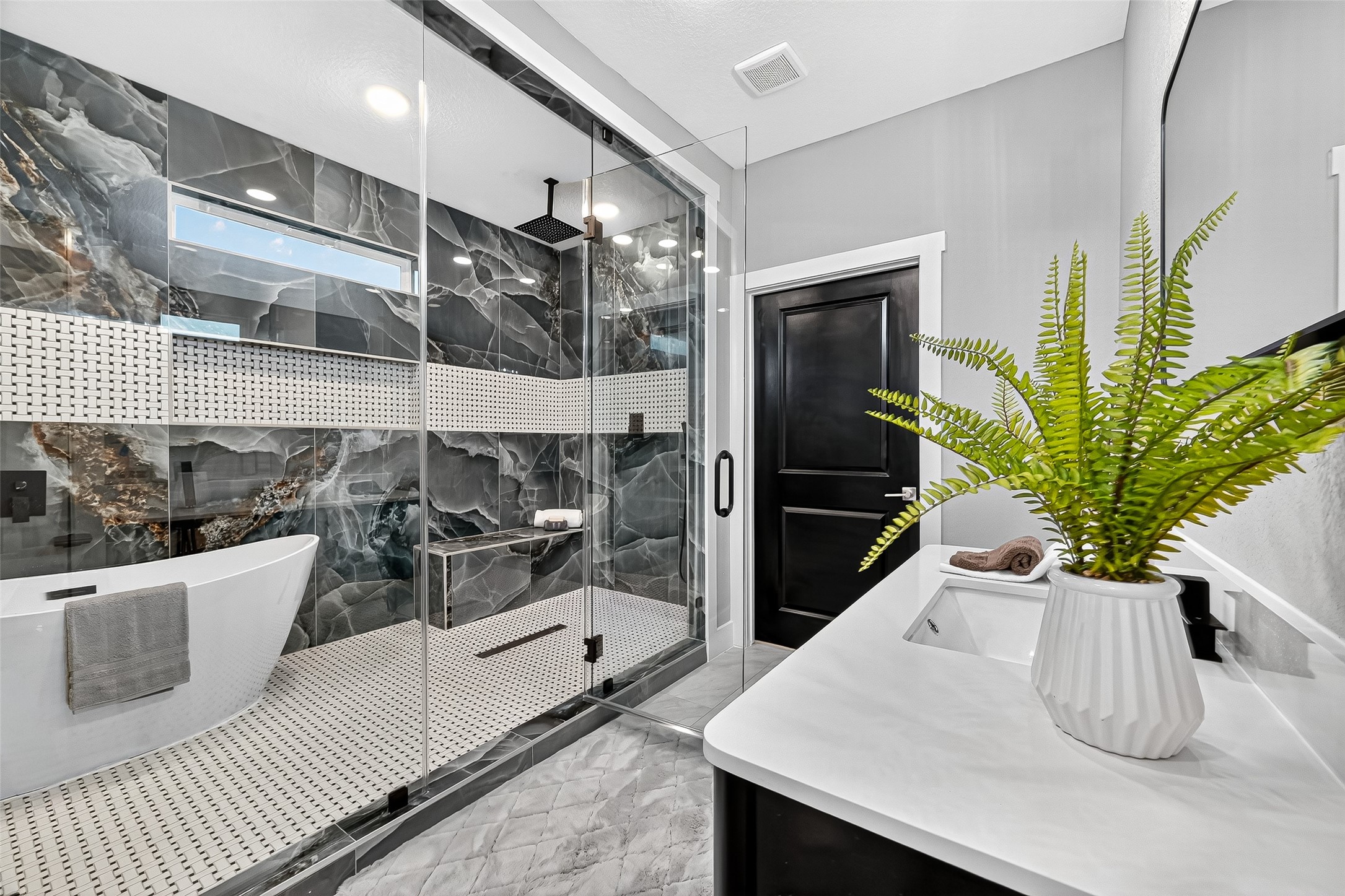 661 Angus Trail Angleton, TX 77515 - Photo 13 of 26