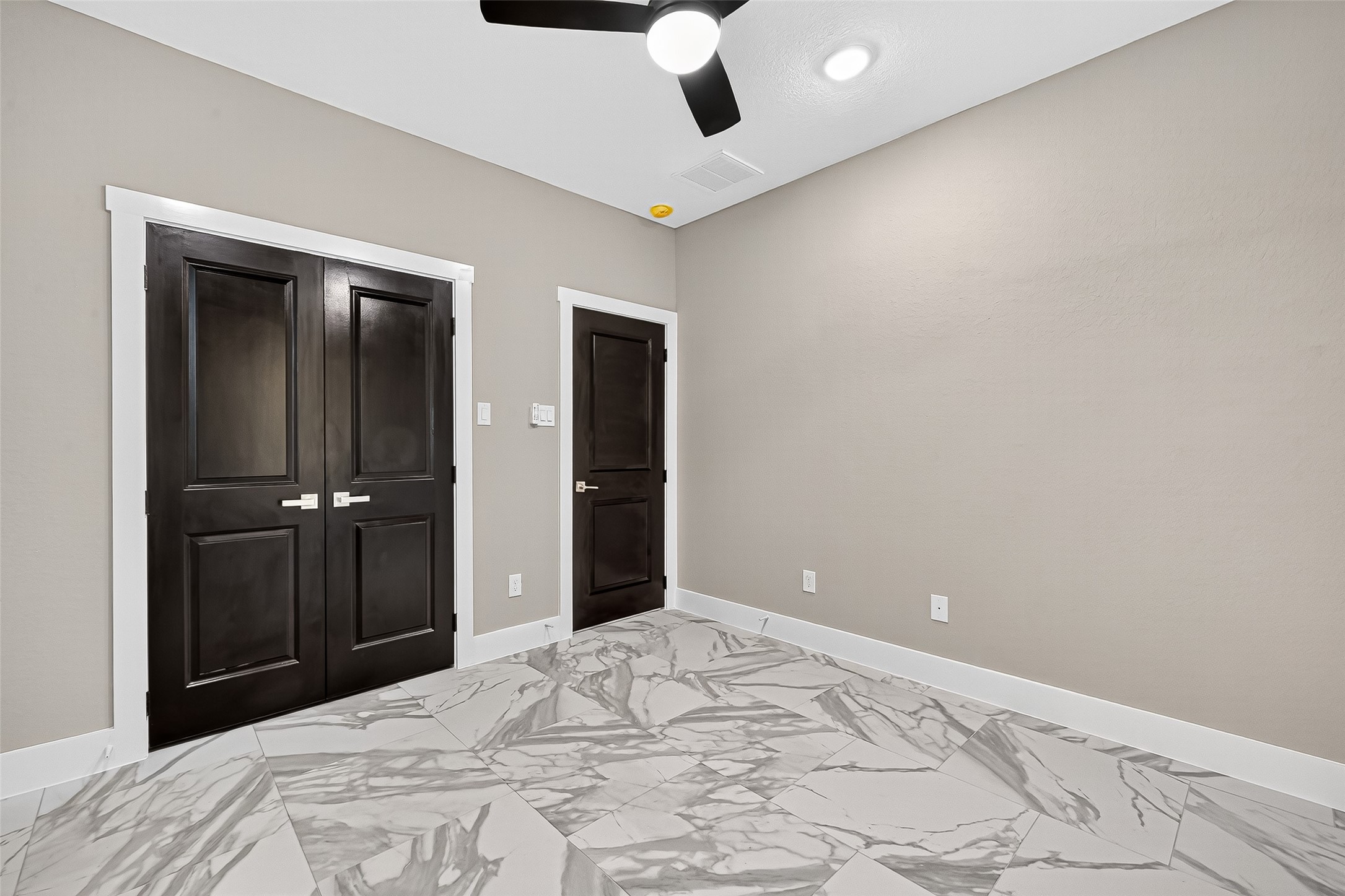 661 Angus Trail Angleton, TX 77515 - Photo 18 of 26