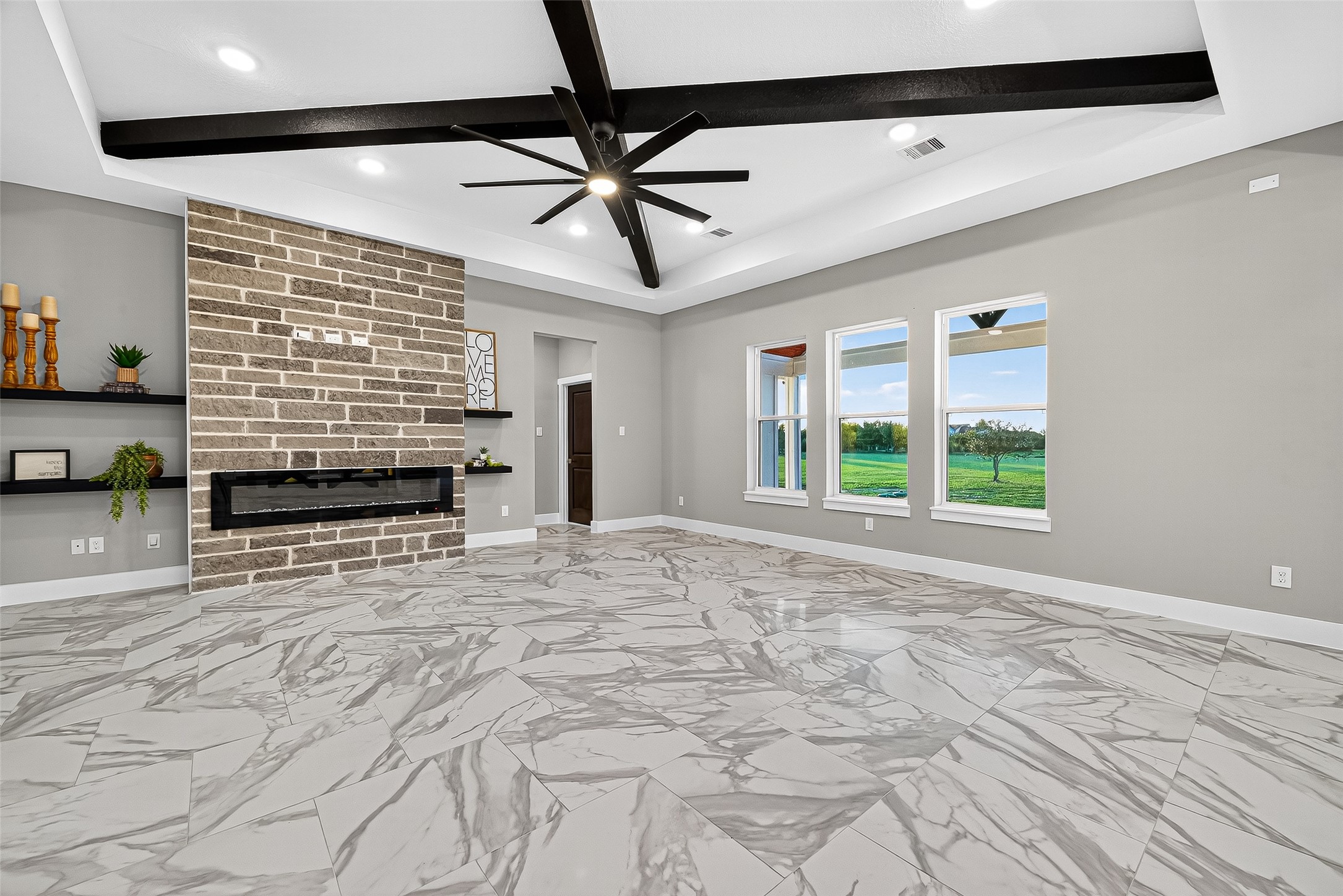 661 Angus Trail Angleton, TX 77515 - Photo 3 of 26 The main room in the house