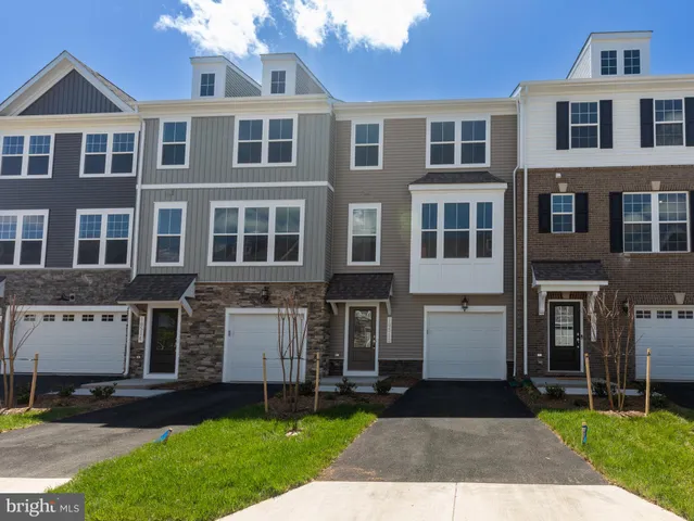$3,100 | 10512 Hinton Way, Manassas, VA 20112