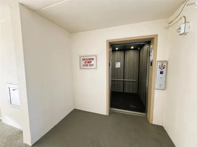 an empty room with entrance