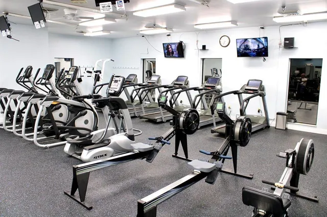 $2,000 | 2101 Lucaya Bend, Unit 4, Coconut Creek, FL 33066