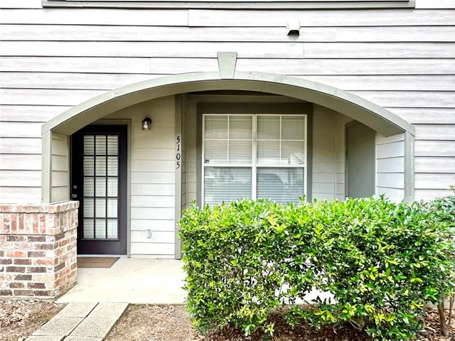 $139,900 | 350 Emerald Forest Boulevard, Unit 5105, Covington, LA 70433