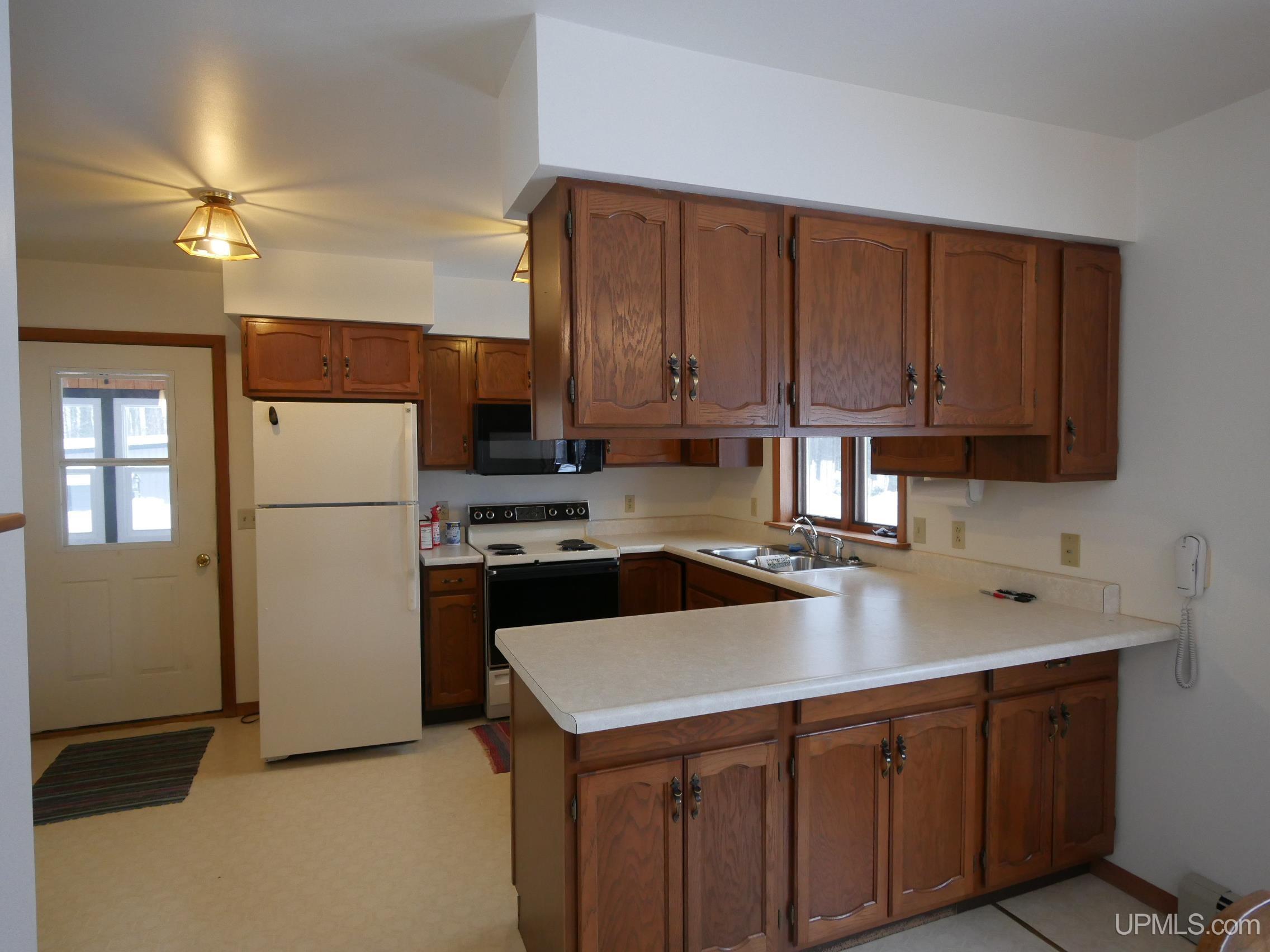 37358 Tapiola Road Chassell, MI 49916 - Photo 6 of 86 Gallery Image 6