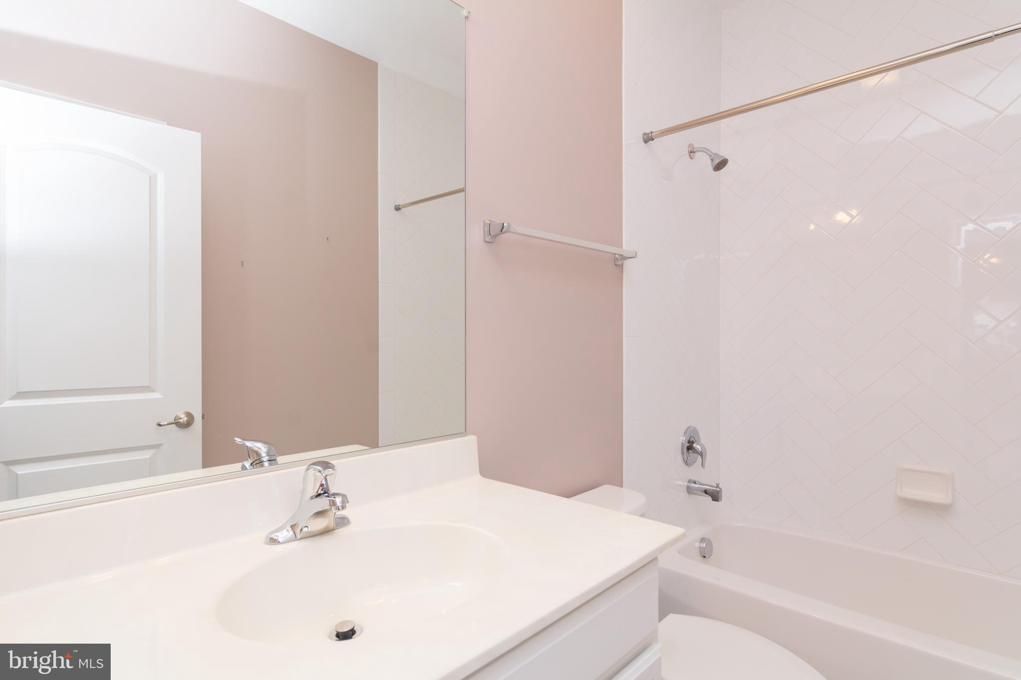 36980 Grove Estate Road Lewes, DE 19958 - Photo 23 of 29 Second Full Bath with Tub/Shower
