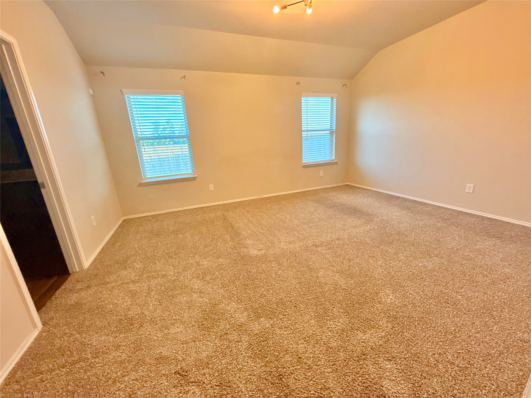 846 Autumn Flats Way Rosharon, TX 77583 - Photo 19 of 27 Master Bedroom Suite