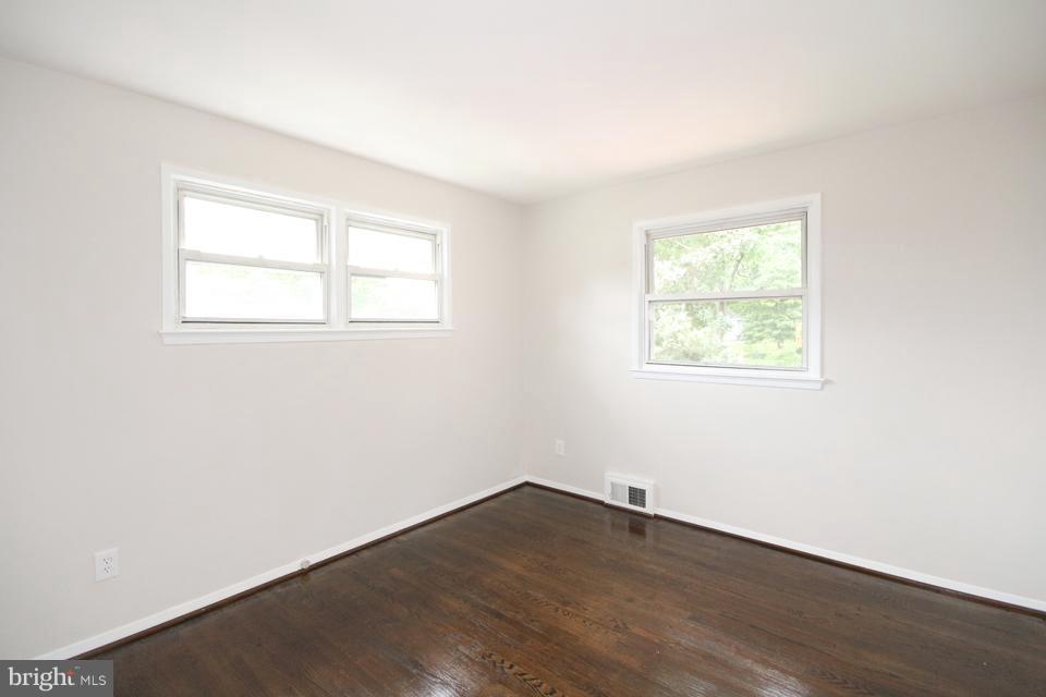 5950 Kedron Street Springfield, VA 22150 - Photo 16 of 30 Bedroom