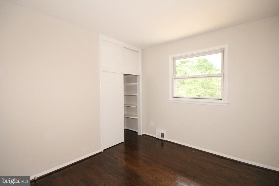 5950 Kedron Street Springfield, VA 22150 - Photo 17 of 30 Bedroom