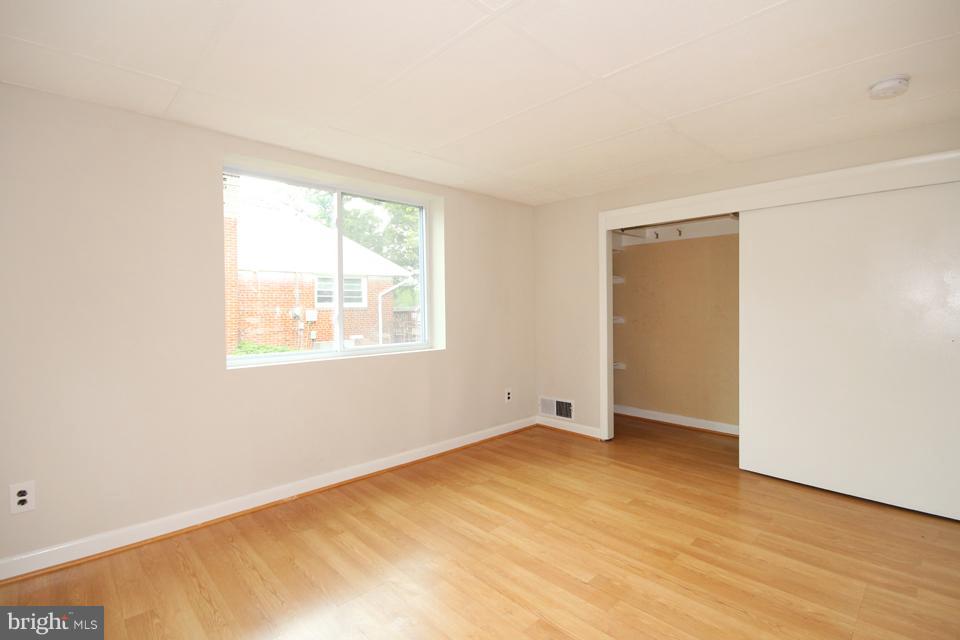 5950 Kedron Street Springfield, VA 22150 - Photo 20 of 30 Bath (Master)