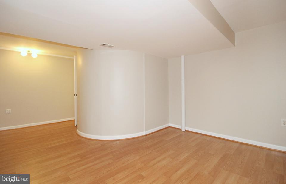 5950 Kedron Street Springfield, VA 22150 - Photo 21 of 30 Bedroom