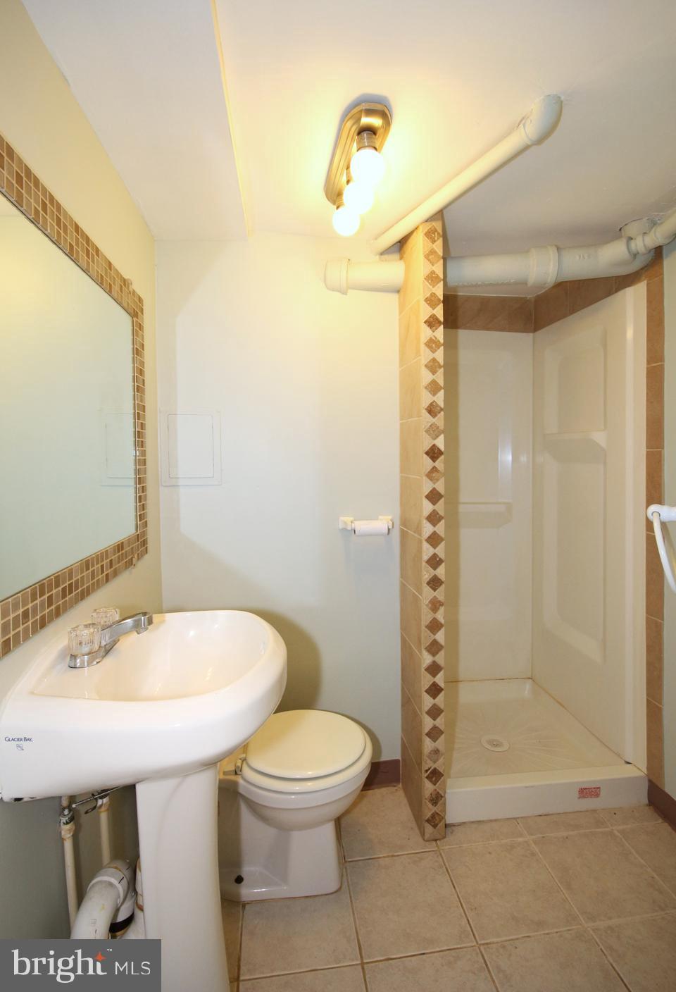 5950 Kedron Street Springfield, VA 22150 - Photo 23 of 30 Bath
