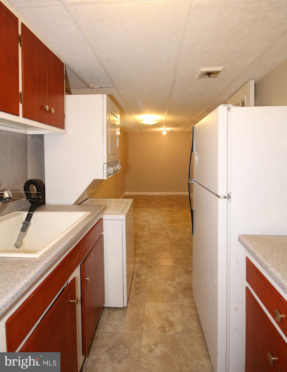 5950 Kedron Street Springfield, VA 22150 - Photo 27 of 30 Kitchen
