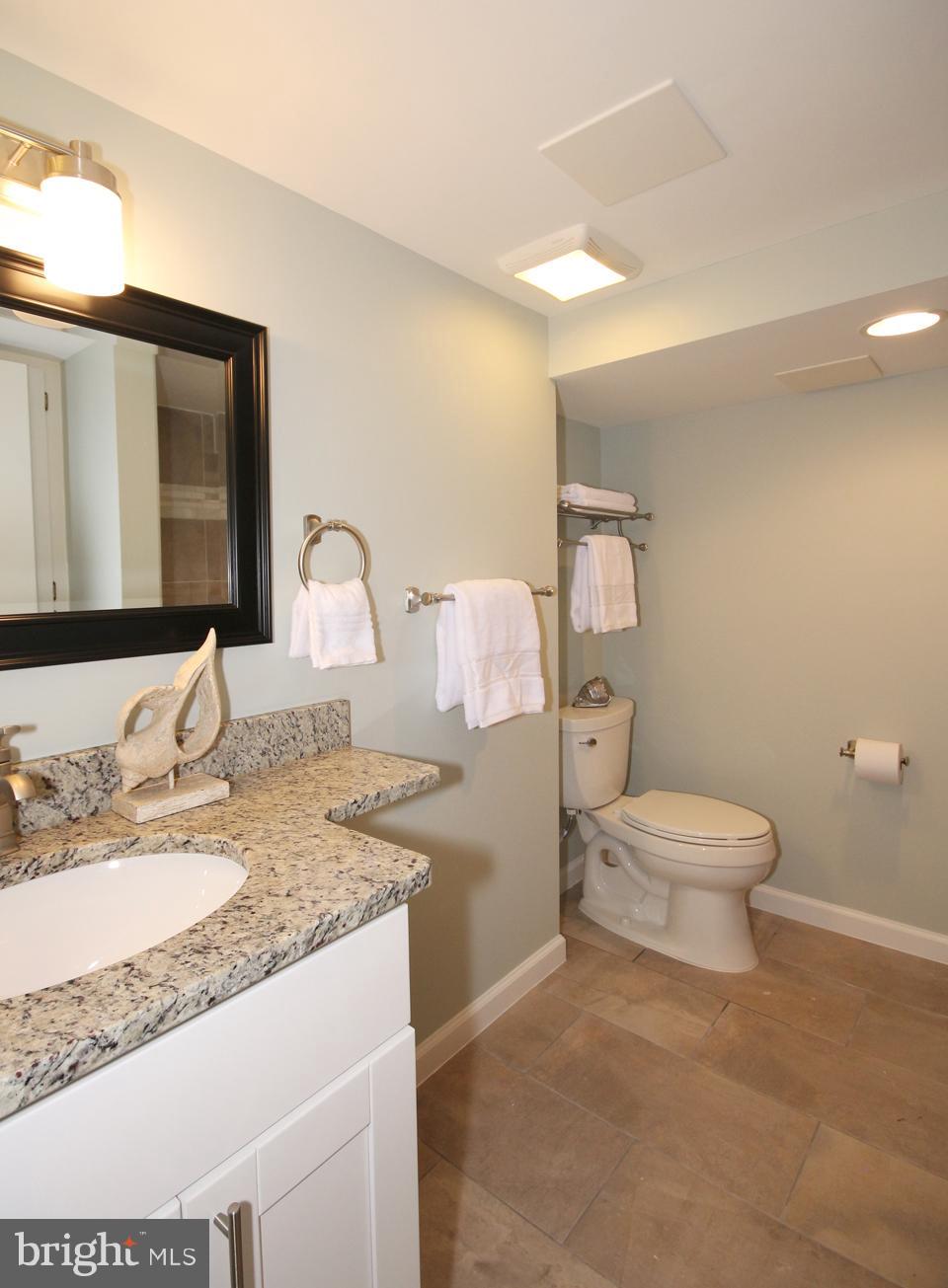 5950 Kedron Street Springfield, VA 22150 - Photo 28 of 30 Bath