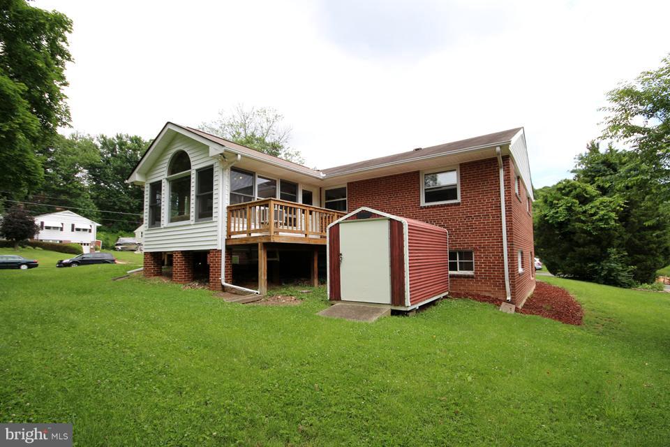 5950 Kedron Street Springfield, VA 22150 - Photo 30 of 30 Exterior (Rear)