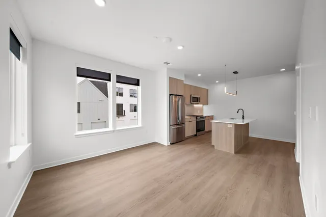 $2,025 | 1941 Sawdust Road, Unit 502, The Woodlands, TX 77380