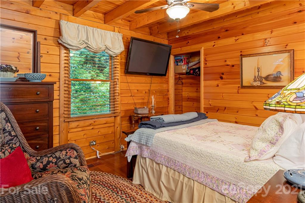 1334 Big Ridge Road Burnsville, NC 28714 - Photo 14 of 39 Gallery Image 14