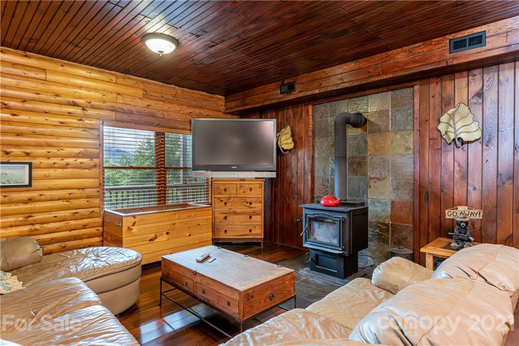 1334 Big Ridge Road Burnsville, NC 28714 - Photo 17 of 39 Gallery Image 17