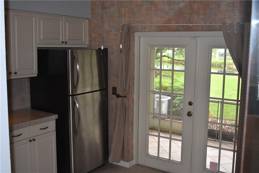 7890 Dixie Beach Circle Tamarac, FL 33321 - Photo 11 of 19