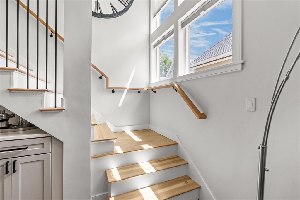 47 R Harvest Street, Unit 4 Boston, MA 02125 - Photo 14 of 24