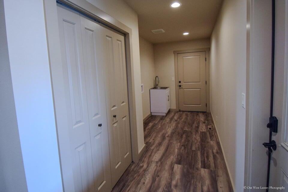 2321 Northeast Colleen Road Prineville, OR 97754 - Photo 12 of 22 12 Laundry