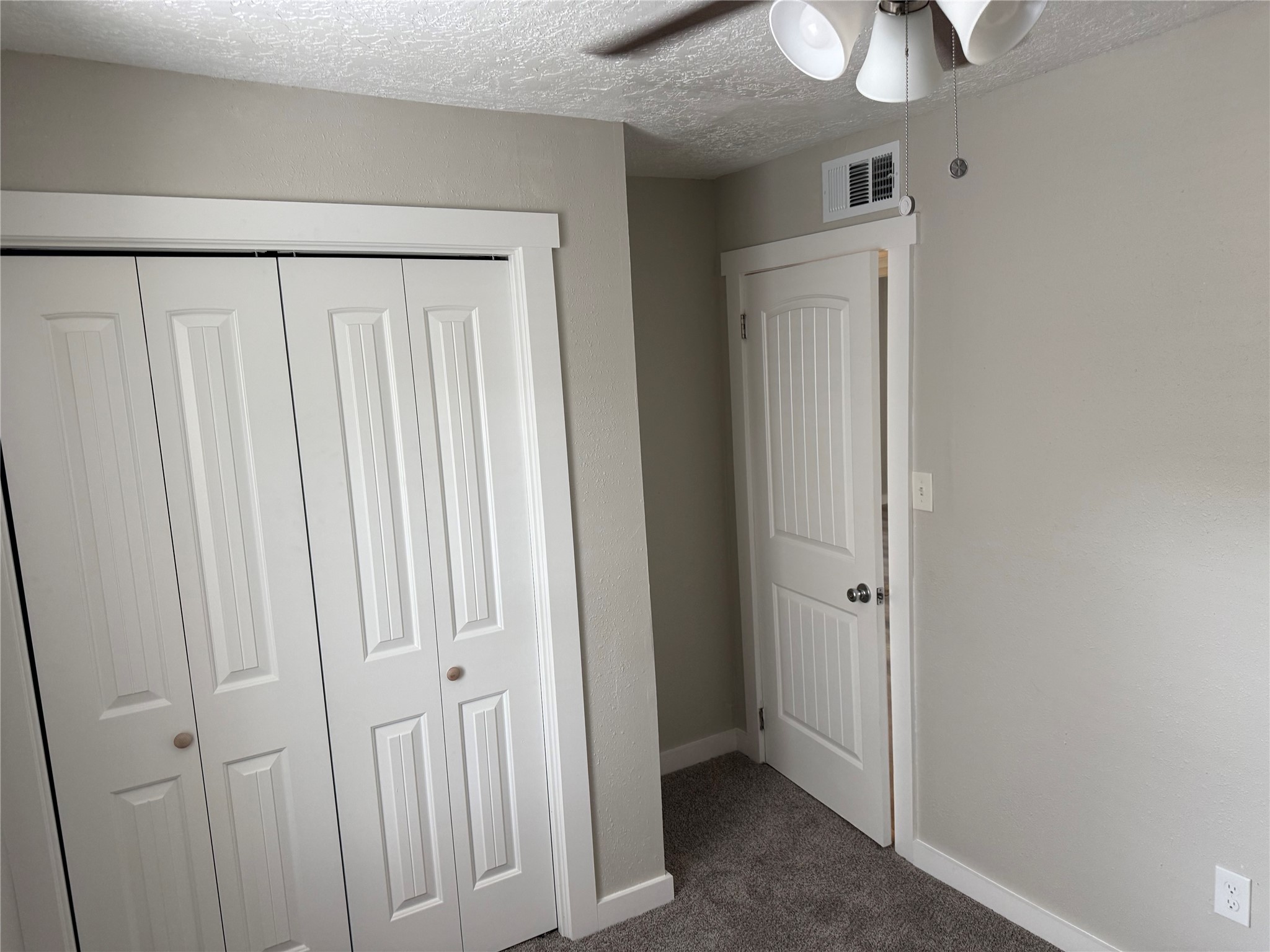505 Waco Street, Unit 3 Conroe, TX 77301 - Photo 6 of 11 a view of a livingroom with wooden floor