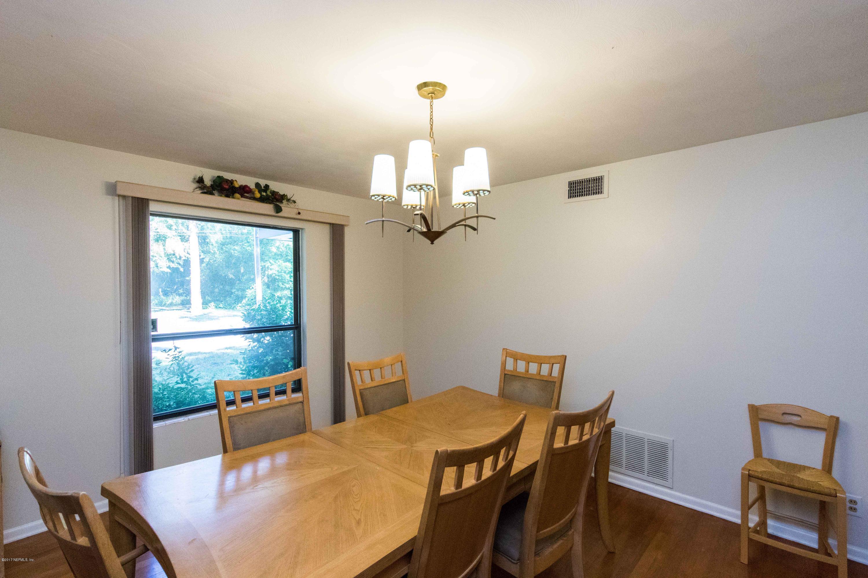8325 Kim Road Jacksonville, FL 32217 - Photo 12 of 34 Dining Room