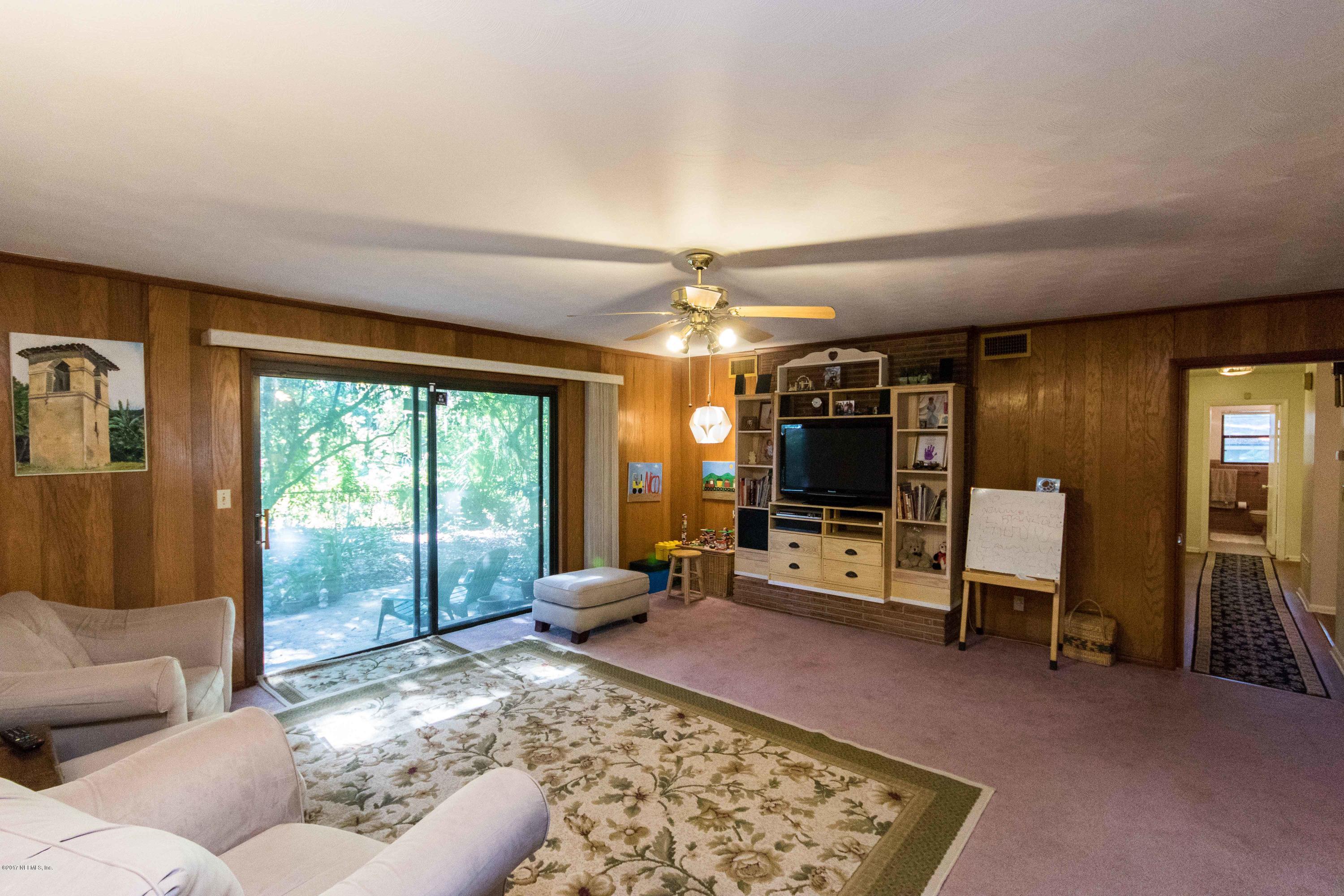 8325 Kim Road Jacksonville, FL 32217 - Photo 14 of 34 Family Room