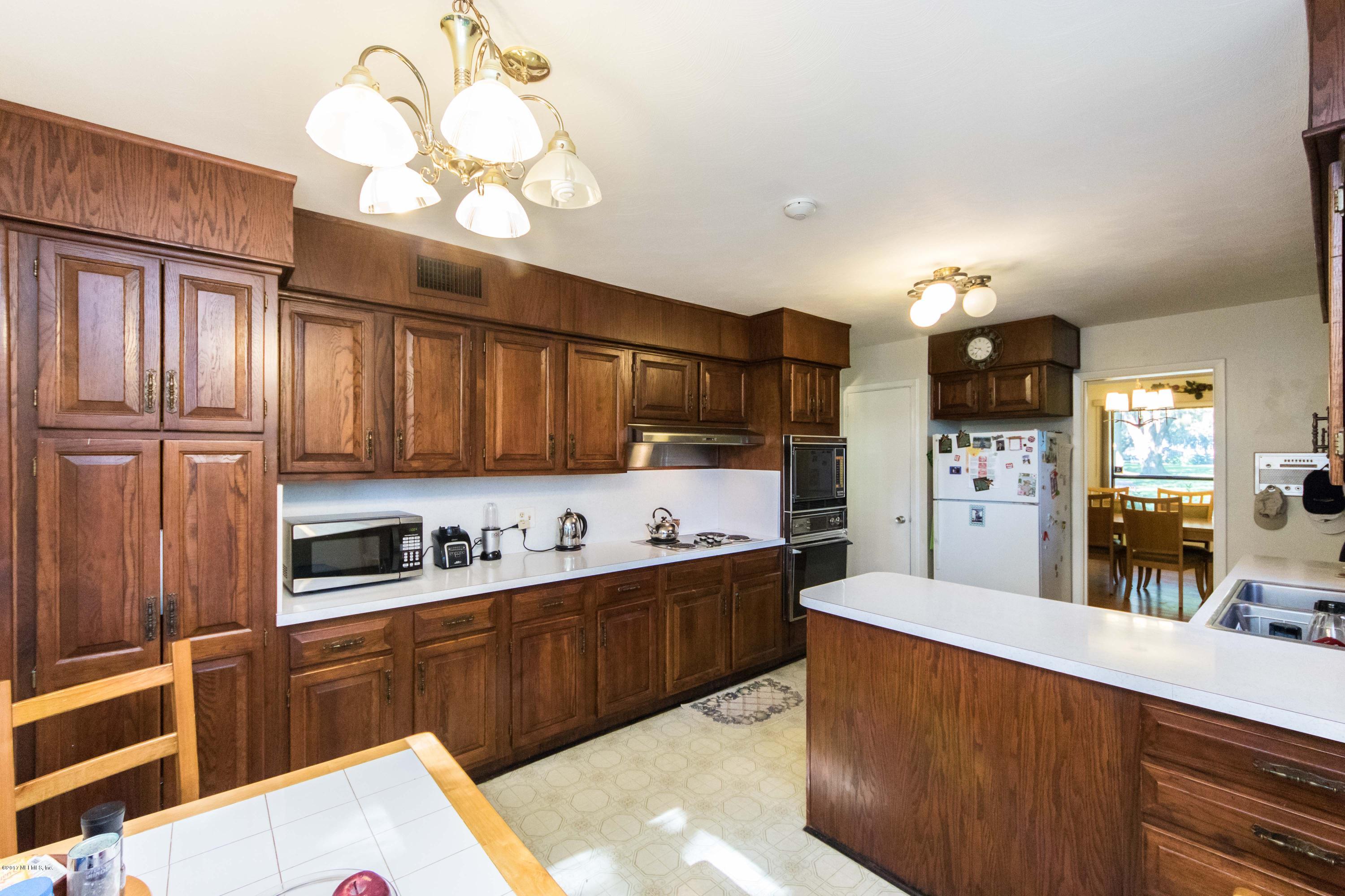 8325 Kim Road Jacksonville, FL 32217 - Photo 23 of 34 Eat-In-Kitchen View 2
