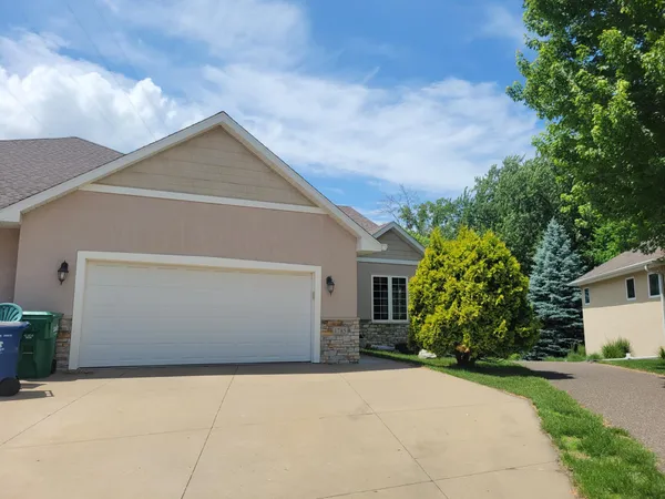 $399,900 | 1785 Gettysburg Court, Golden Valley, MN 55427