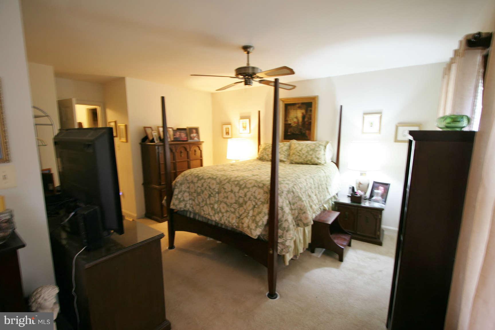 9015 O'Keith Court Springfield, VA 22152 - Photo 18 of 29 Bedroom Master