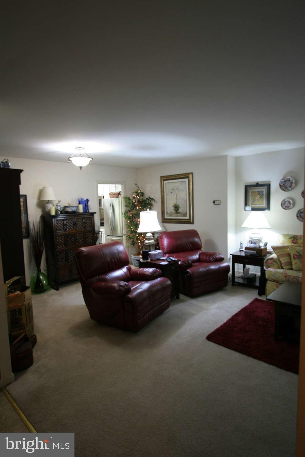 9015 O'Keith Court Springfield, VA 22152 - Photo 4 of 29 Family Room