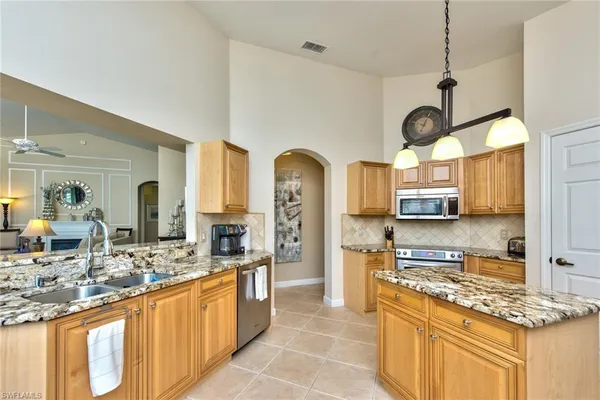 $6,500 | 3296 Twilight Lane, Unit 6202, Naples, FL 34109